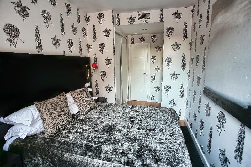 Larios Hotel 4*