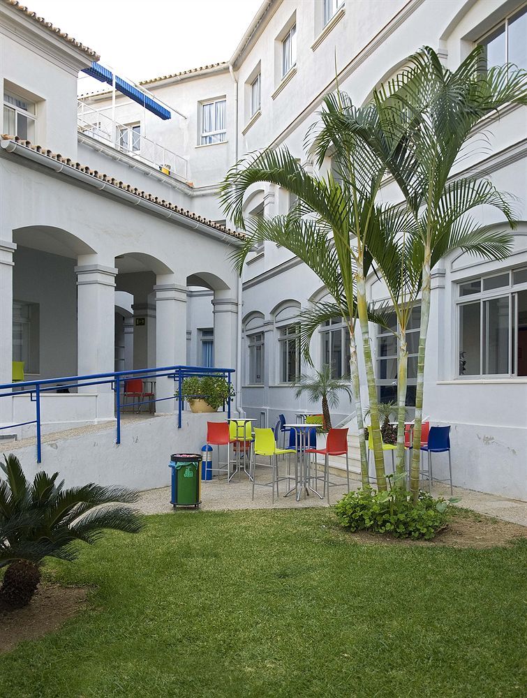 Hostal Inturjoven *