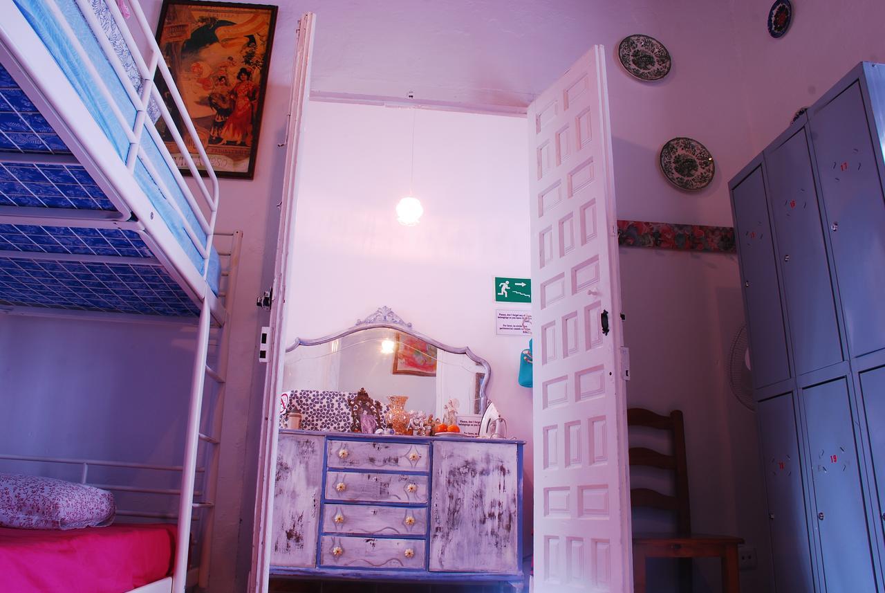 Bed & Breakfast Patio 19