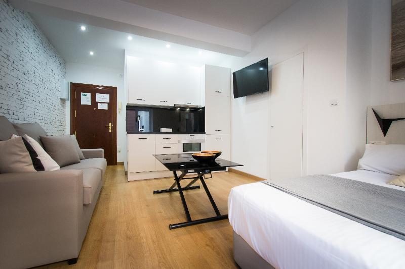 Holidays2malaga Apartamento *
