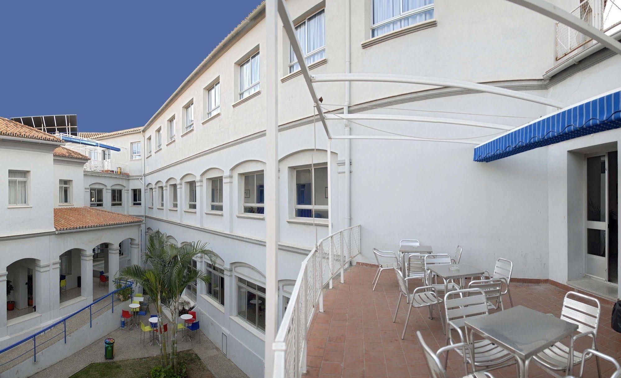 Hostal Inturjoven *