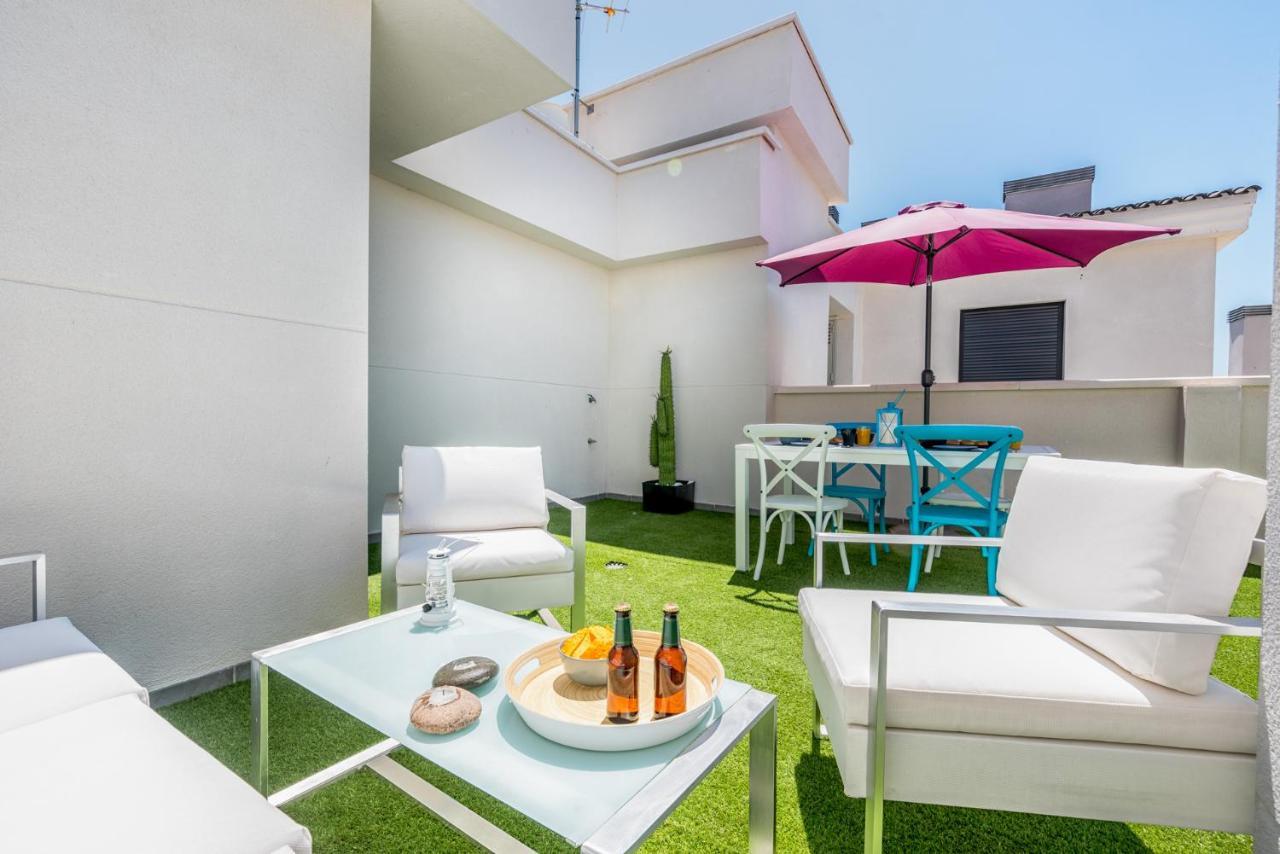 Atico Terraza Privada Piscina Centro Ac Nuevo 1hab