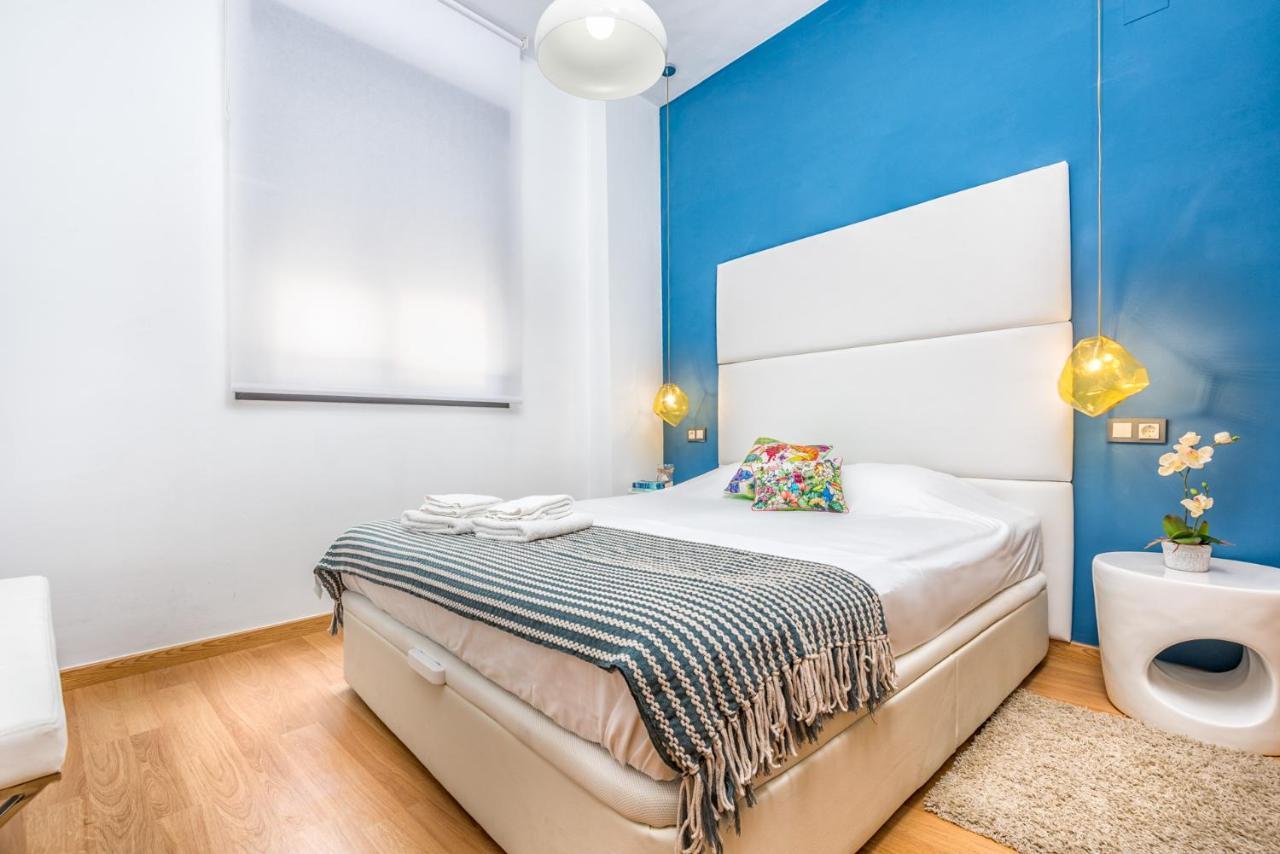 Atico Terraza Privada Piscina Centro Ac Nuevo 1hab Málaga