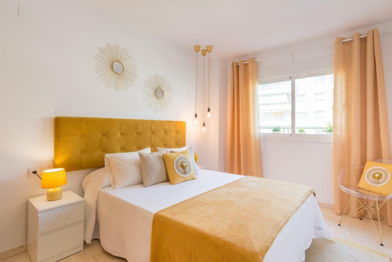 Appartement Charming On The - Pool And Parking