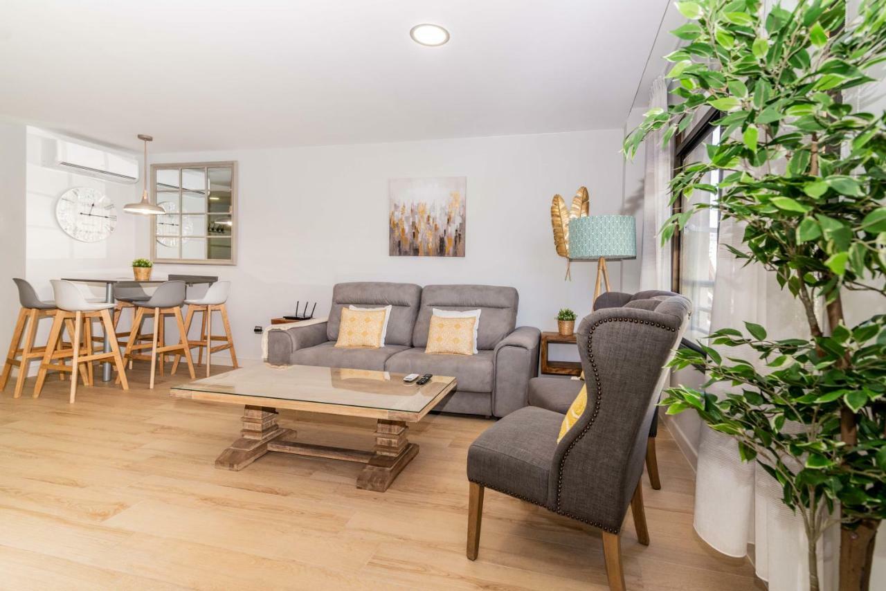 Soho River Apartment