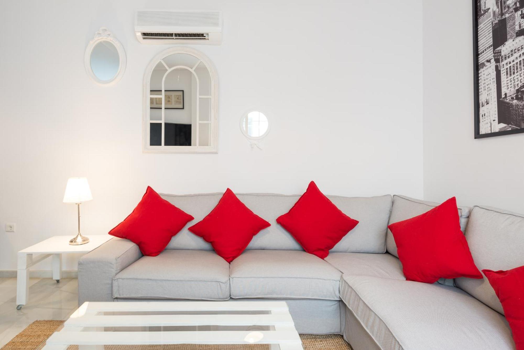Apartment Ml2c-quiet Oasis In Malaga's Heart