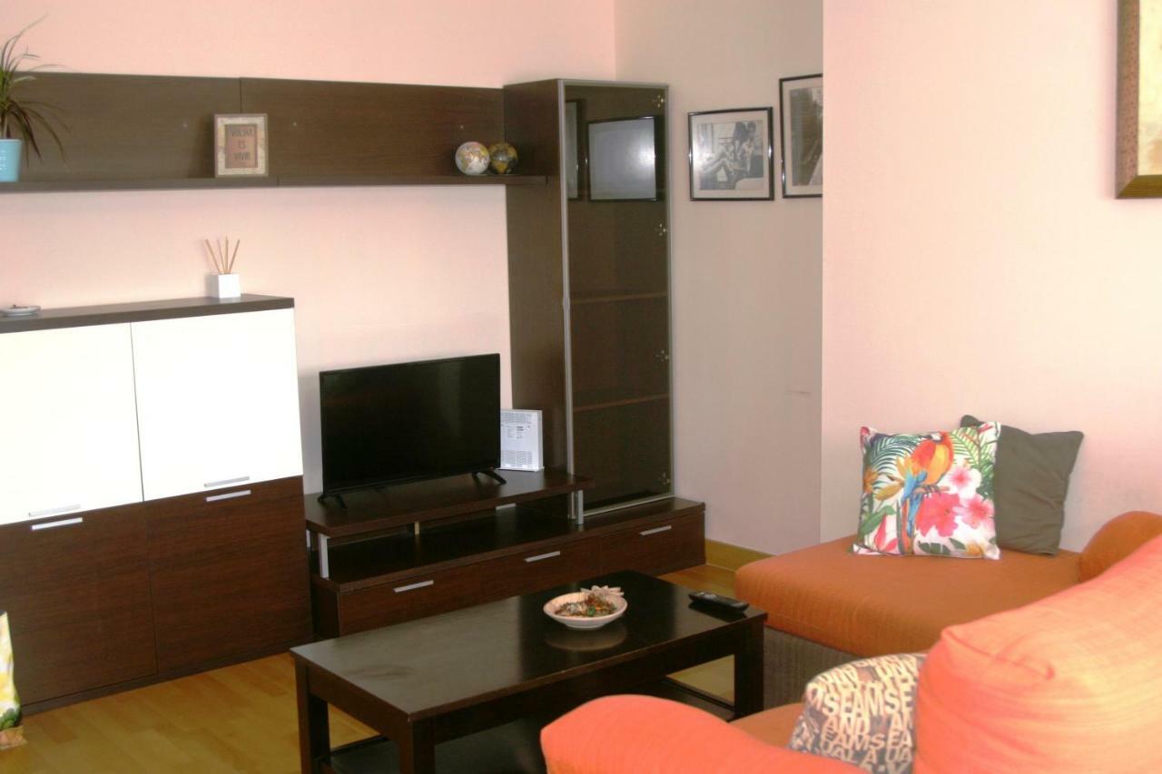 Centro Y Playa-parking Apartment Málaga