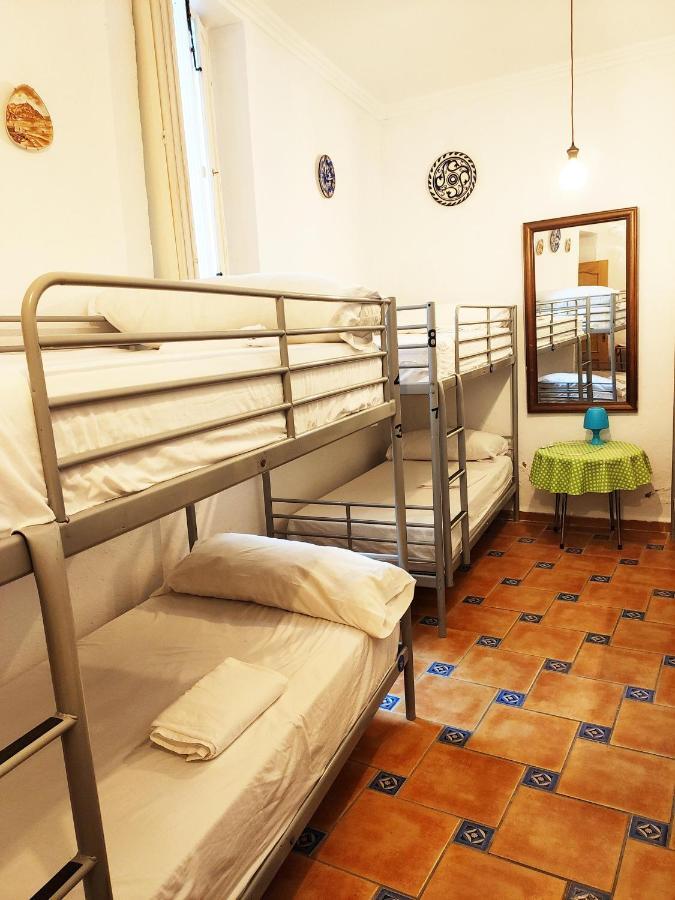 Bed & Breakfast Patio 19