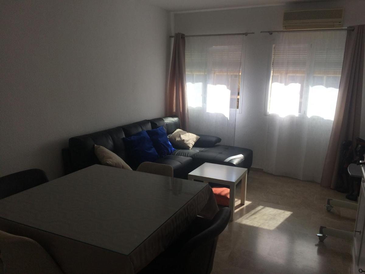 Habitación En Apartamento Carlos Haya