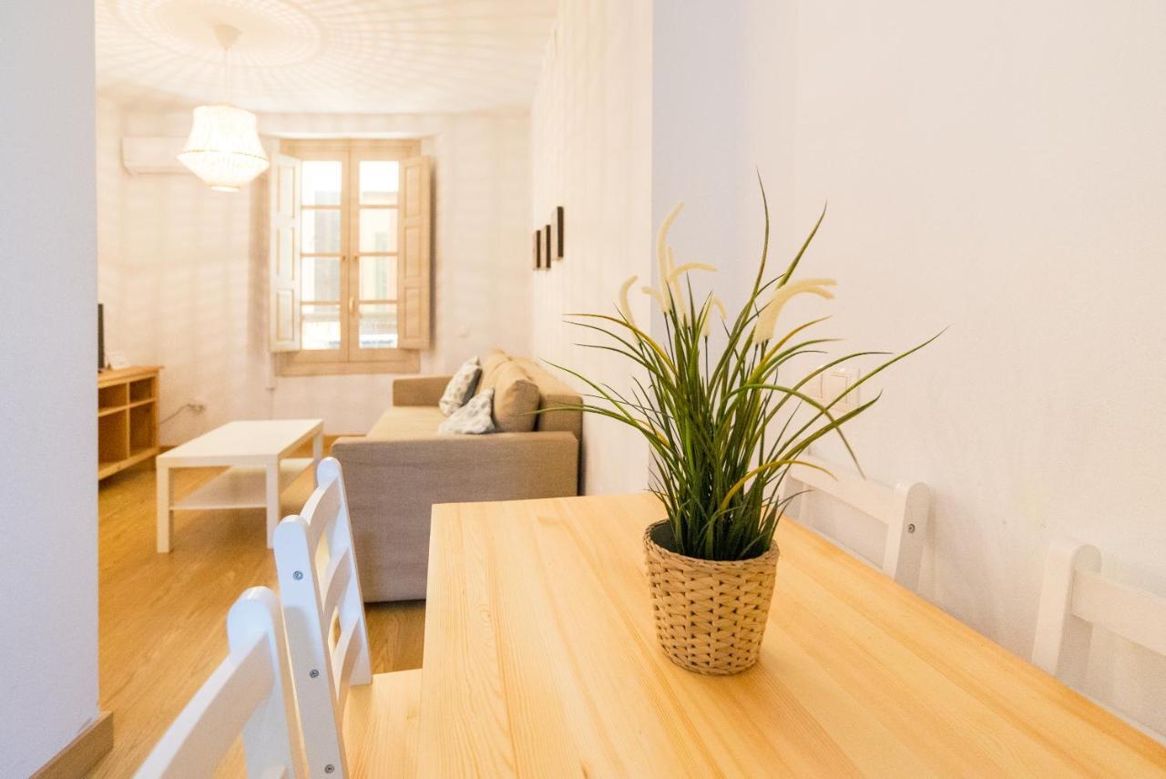 Lägenhet Acogedor Apartamento En El Centro Historico De - Mitjana *