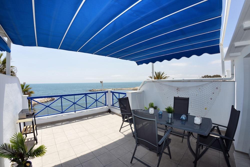 Hotel La Perla Azul - Wonderstays