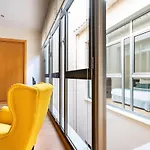 Homeabout Fresca Apartment II