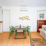 Homeabout Fresca Apartment II