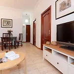 Sea & Wave Soho Family Apartment