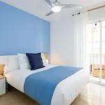 Holidays2Malaga Capuchinos French Balconies, Private Parking, Wifi & Air Con