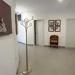 Amplio Apartamento En Av. Carlos Haya