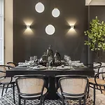 Superior Apartment In The Historic City Center By Rems
