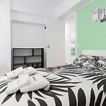 C29 Beutiful & Shiny 4 Bdrm Apartment