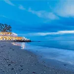 Magnifique Duplex Avec Terrasse Proche De La Plage