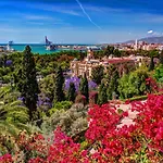 Hs Malaga City Center 6Pax