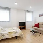 Cosmopolitan Loft & Malaga Beach