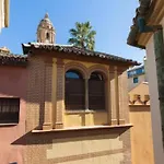 Chic Casa Cathedral At Calle Fresca 2-Bedroom Apartment In Malaga City Center