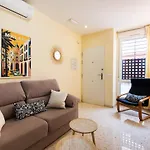 Victoria Square- Center Apartment