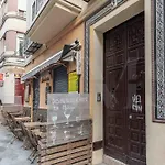 Central & Authentic Apartment With Balcony By Rems