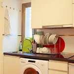 Cozy Apatment Just 10 Mins From The City Centre