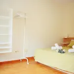Cozy Apatment Just 10 Mins From The City Centre