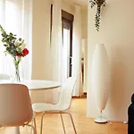 Cozy Apatment Just 10 Mins From The City Centre