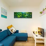 Sohocenter Apartment 2 Rooms Young People Only