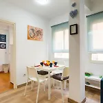 Sohocenter Apartment 2 Rooms Young People Only