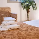 Charming 4-Bedroom Apartment In Malaga\'S Historic Center