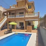Uc Villa