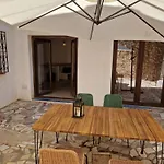 Habitacion Amplia Y Tranquila Con Bano Privado En Piso Compartido