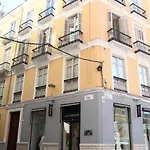Life Apartments Calderon