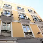Life Apartments Calderon