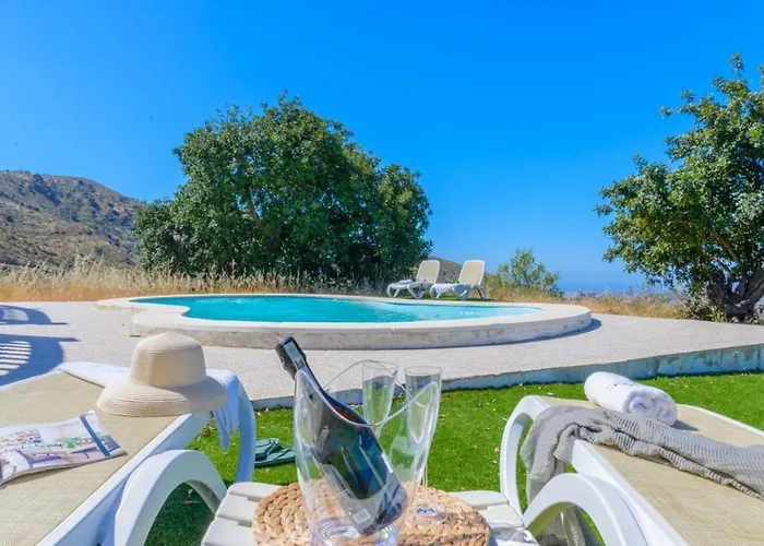 Finca El Mirador Malaga by Ruralidays
