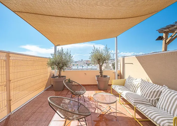 Malaga Centro Terraza Rosaleda