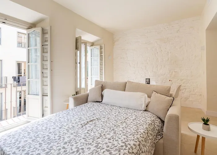 Urbe 10 Carreteria 1 Bedroom Apartment