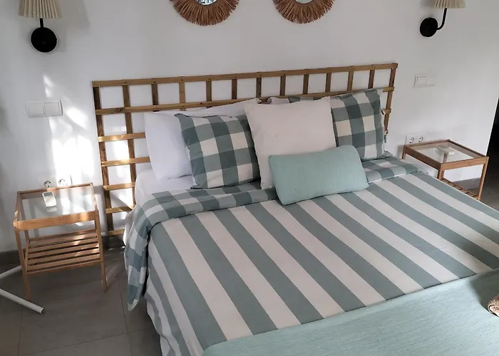Quiet House In Malaga
