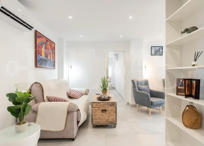 Comfortable And Charming Apartment With Terrace By Rems