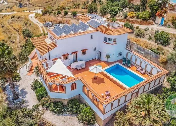 Villa Vista Alboran - Family Home With Sea Views