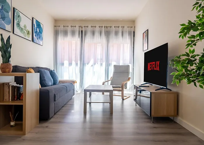 Apartment With Pool-2Bedrooms 2Bathrooms-Malaga