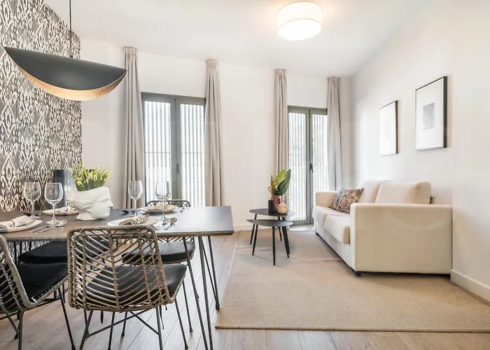 Modern Apartment With Private Terrace By Rems