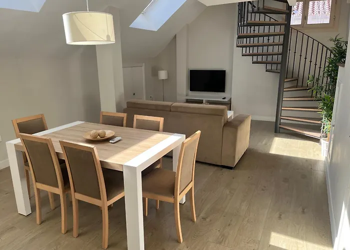 Apartamentos Pinar Malaga Centro