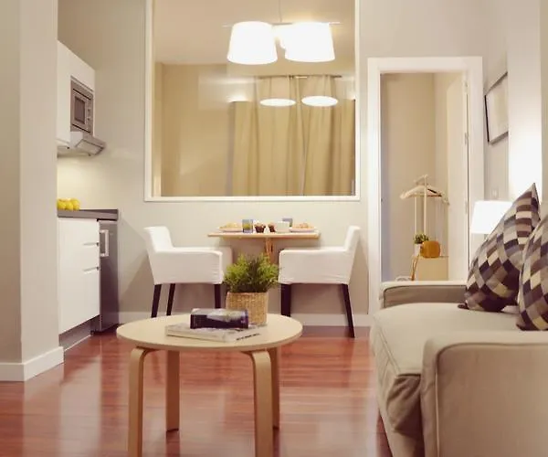 Apartamentos Plaza Del Obispo