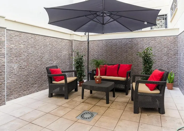 Mabb-Quiet Apt With Private Patio Walking Distance To Downtown