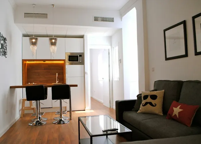 Minimal Rooms